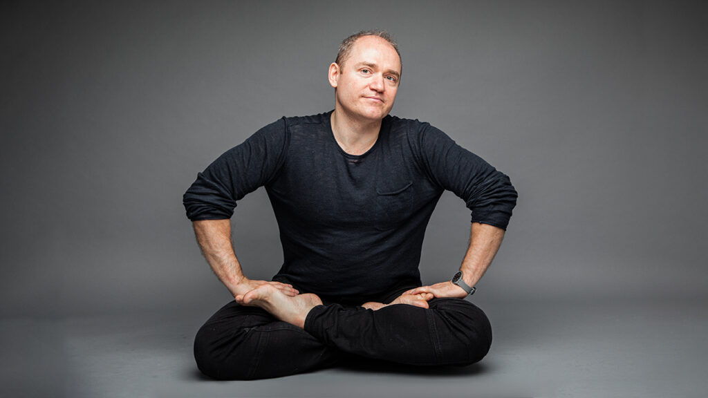 Dmytro Danylov yoga online 1