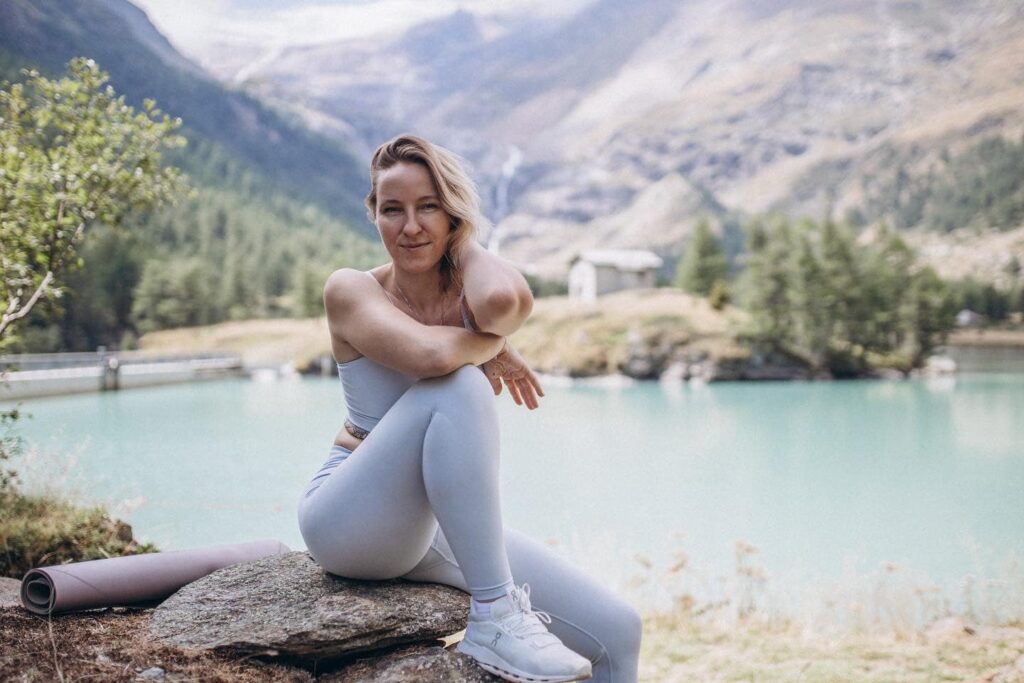 julia yaroshenko yoga online Юлія Ярошенко йога онлайн