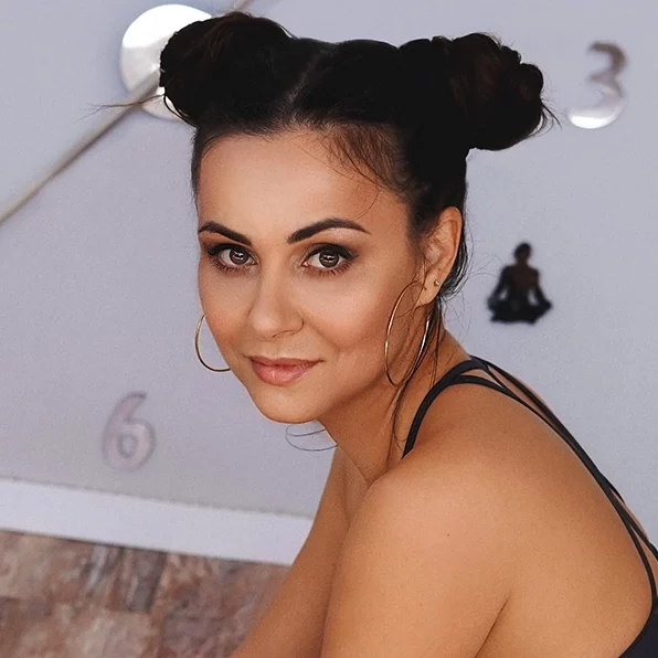 інструкторка йоги для вагітних Яна Лев