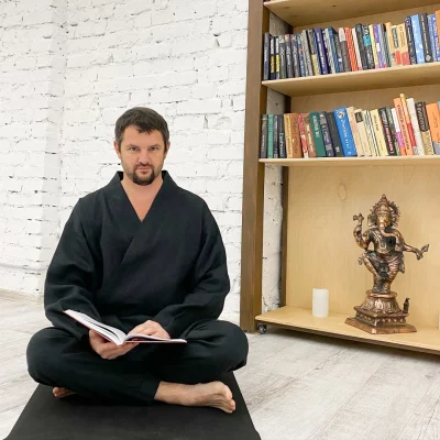 Roman Shaowal yoga Dnipro (2)