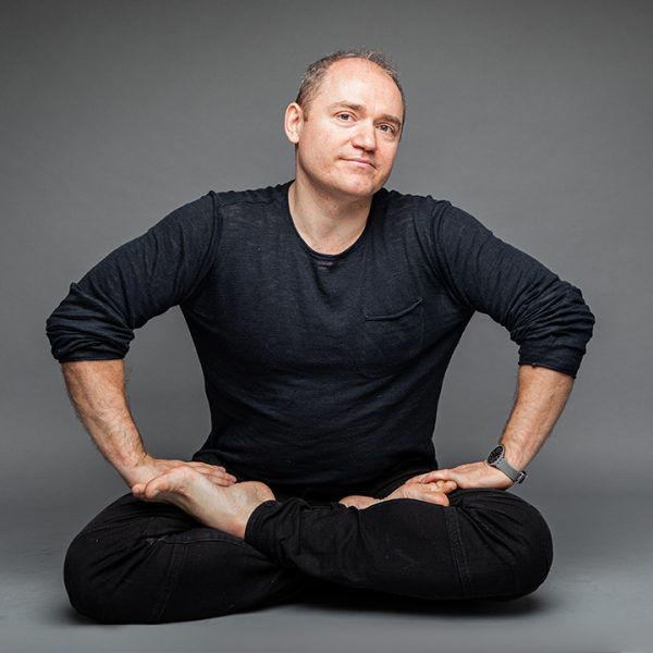 Dmytro Danylov yoga online 1